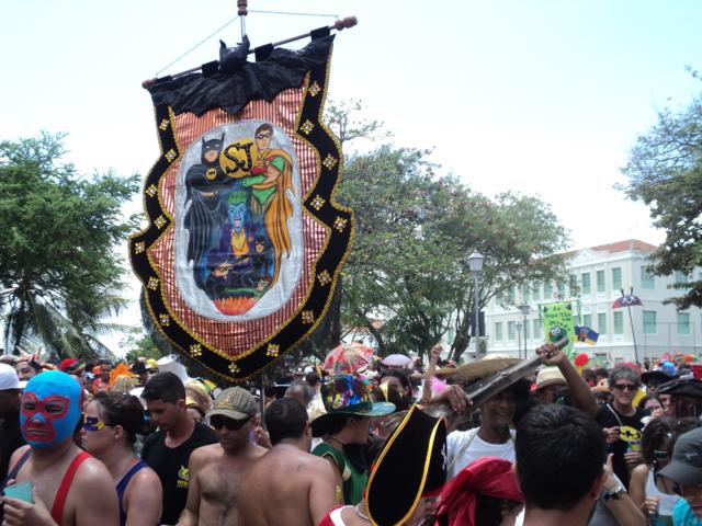 Dos Super Heróis para Rock Confira nossas dicas para curtir o Carnaval de Pernambuco nesse Domingo.