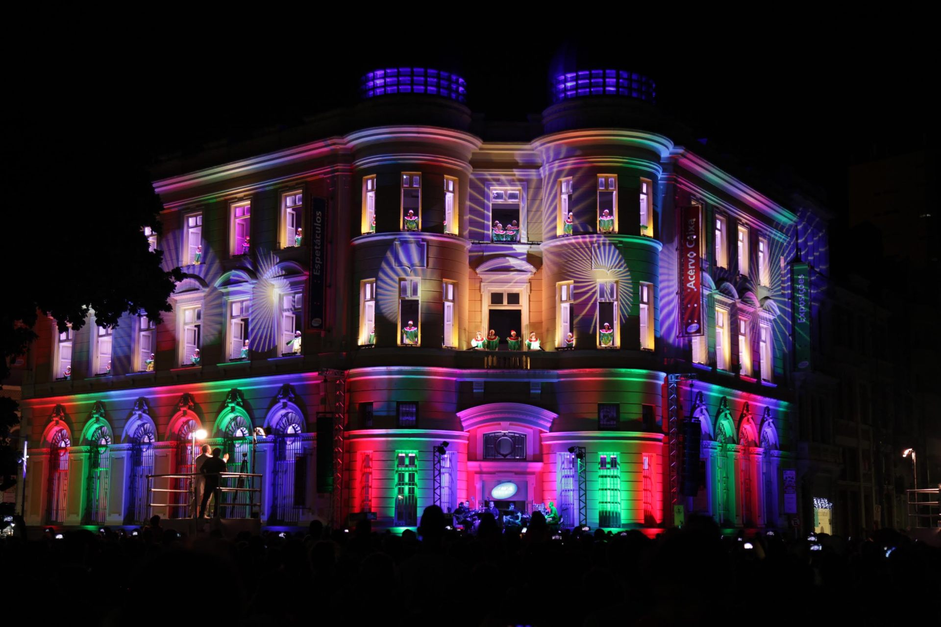 Nesta sexta-feira (30), o Espetáculo Caixa de Natal recebe homenagem em Reunião Solene, na Câmara Municipal do Recife.